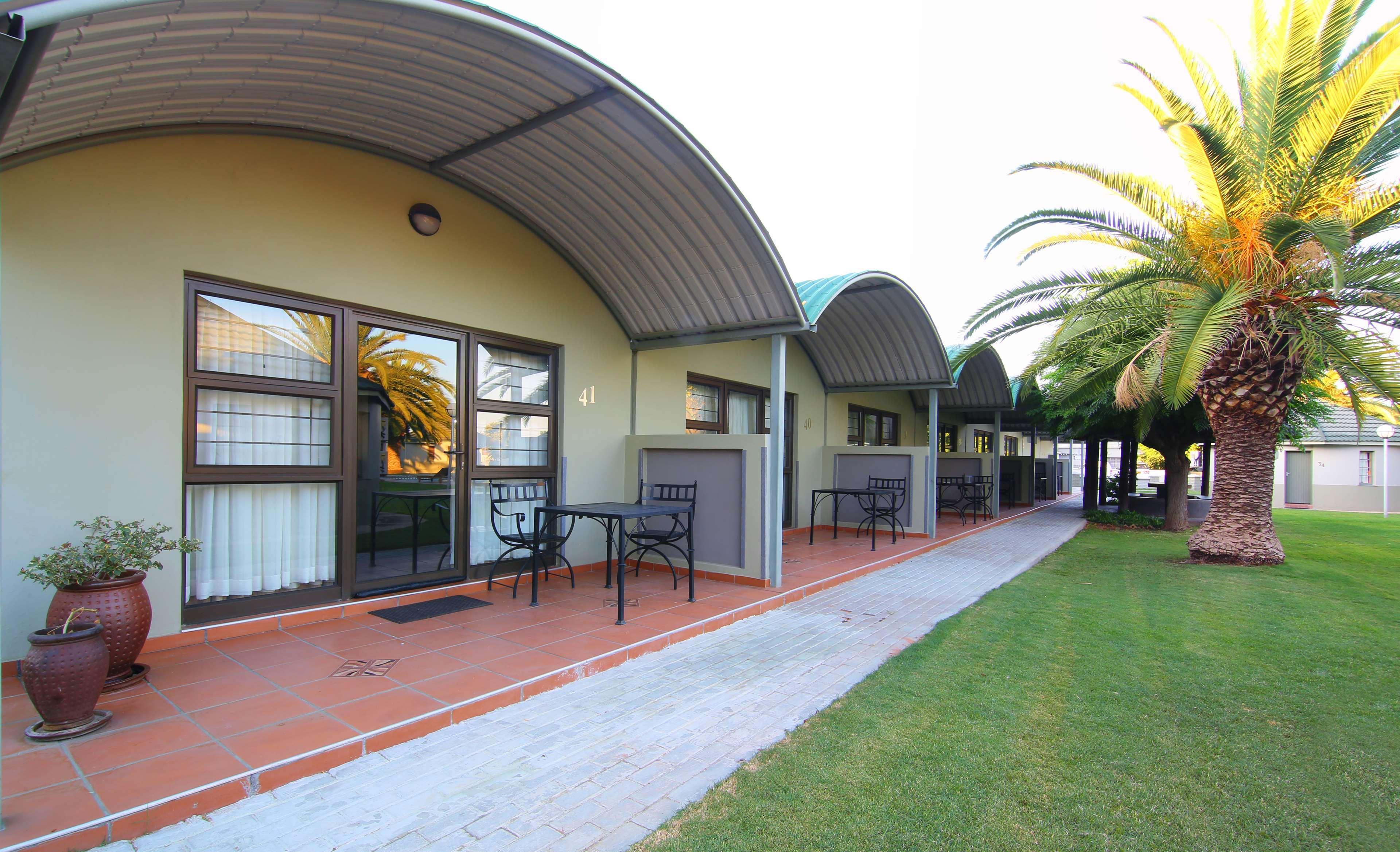 Kalahari Arms Hotel Khemsbok Экстерьер фото