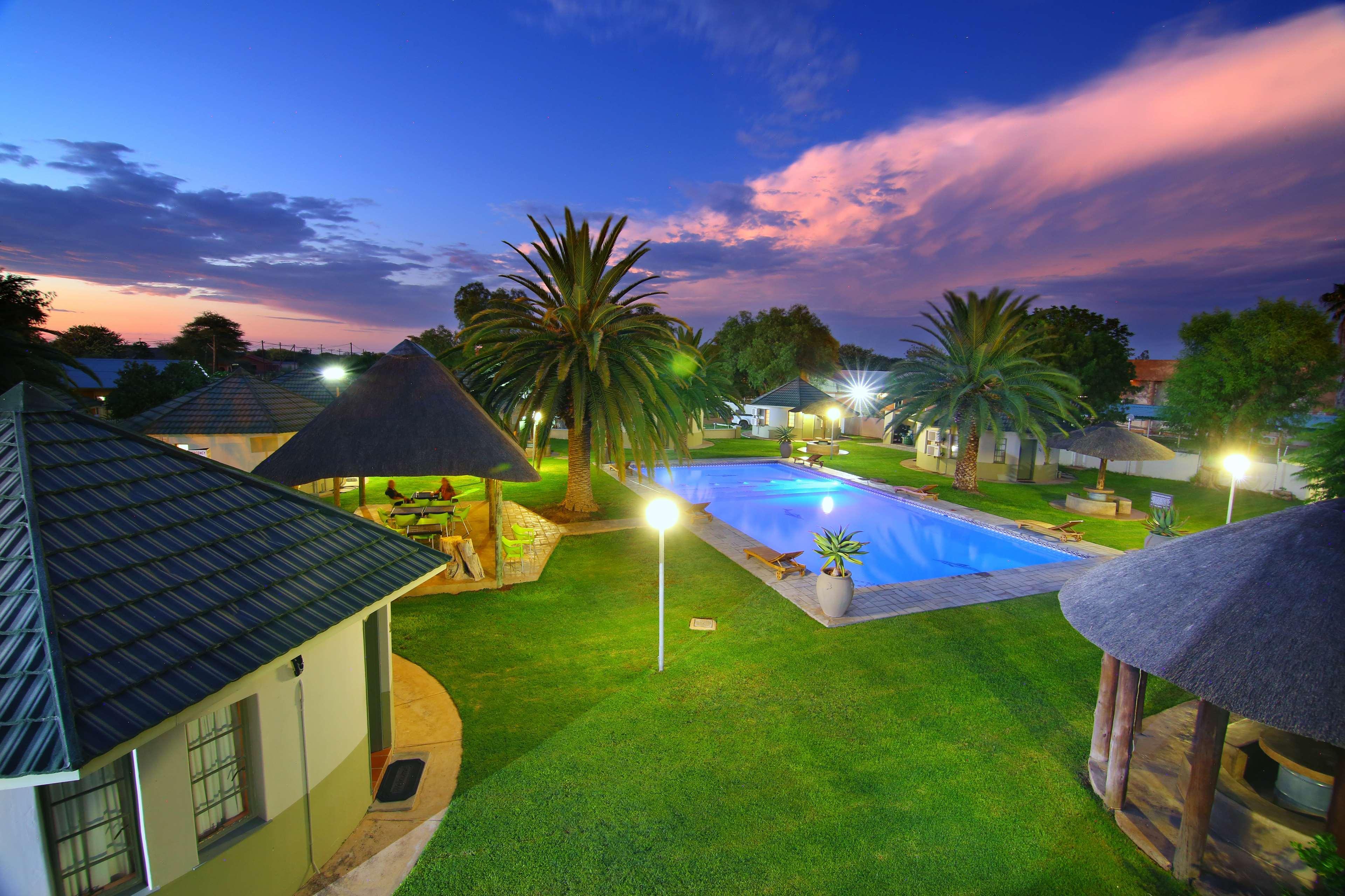 Kalahari Arms Hotel Khemsbok Экстерьер фото