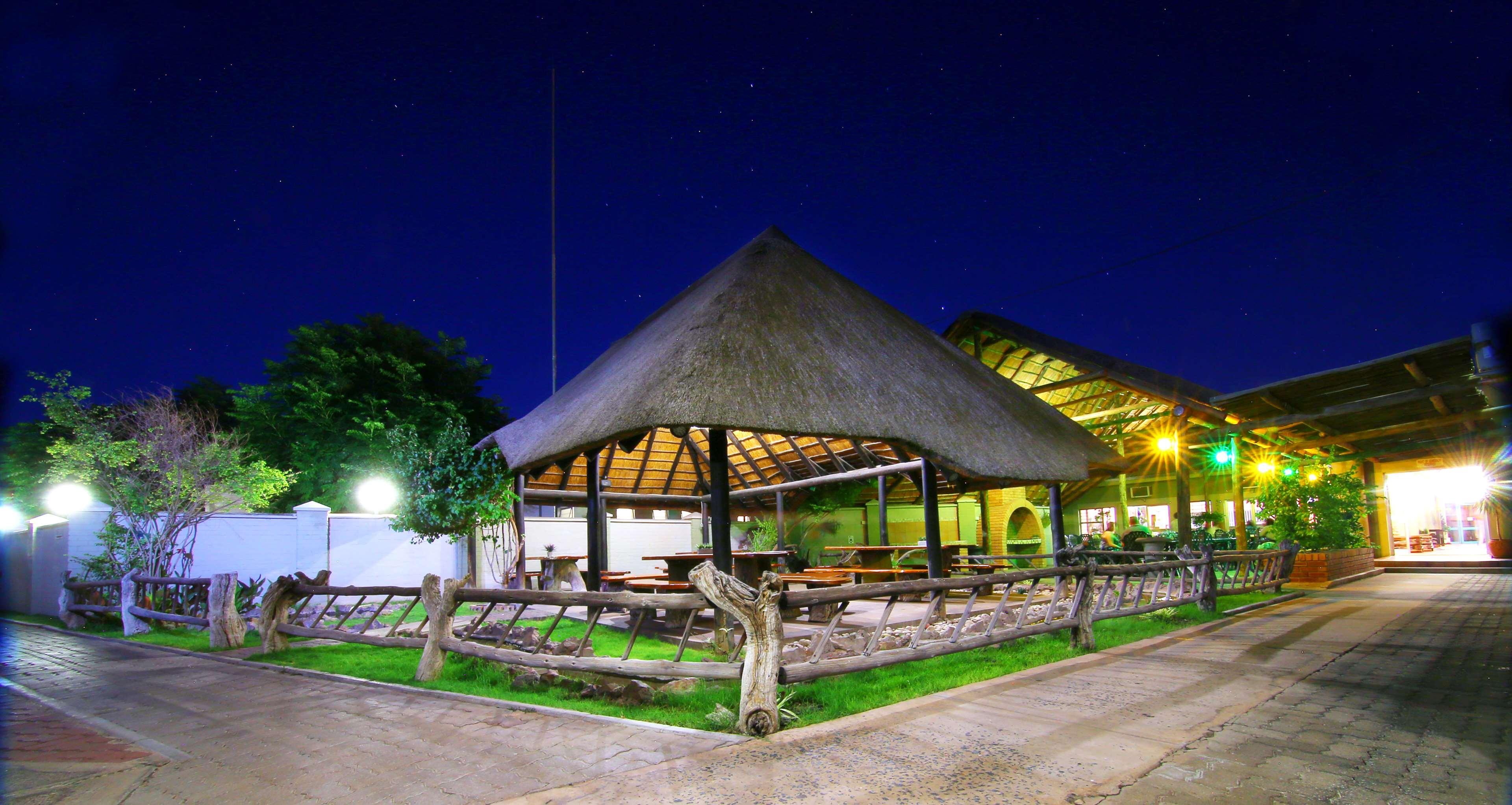 Kalahari Arms Hotel Khemsbok Экстерьер фото