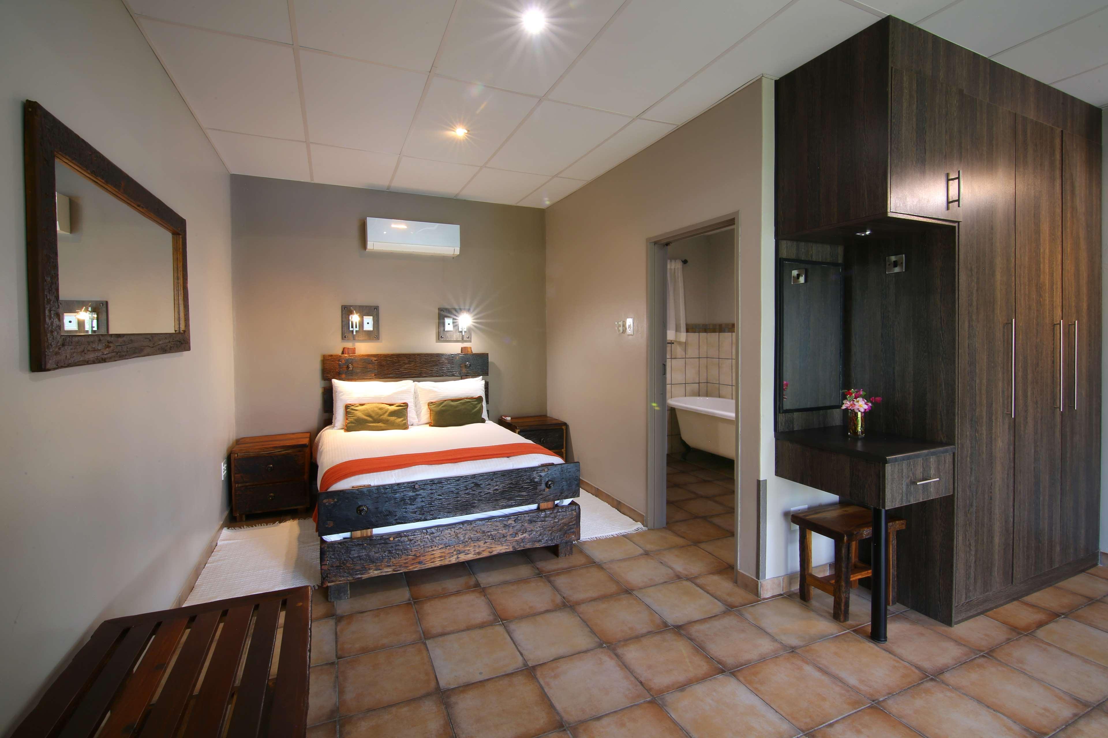 Kalahari Arms Hotel Khemsbok Экстерьер фото